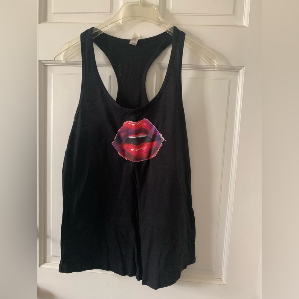 Ideal T Lips racer back